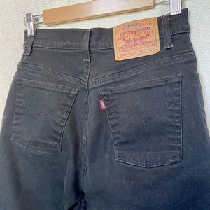 Black Levis 550